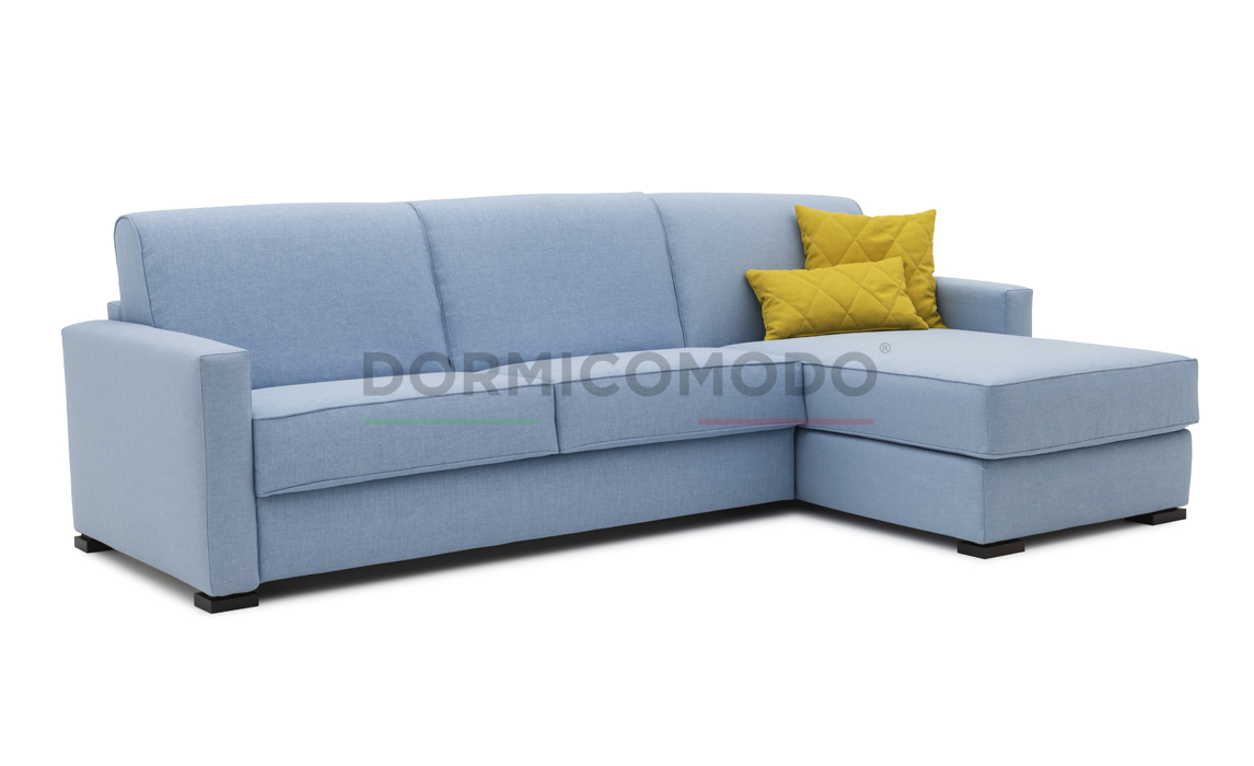 Divano letto con penisola contenitore e letto estraibile scorrevole, munito  di 4 pouf salva-spazio sotto il bracciolo - Mod. BRERA